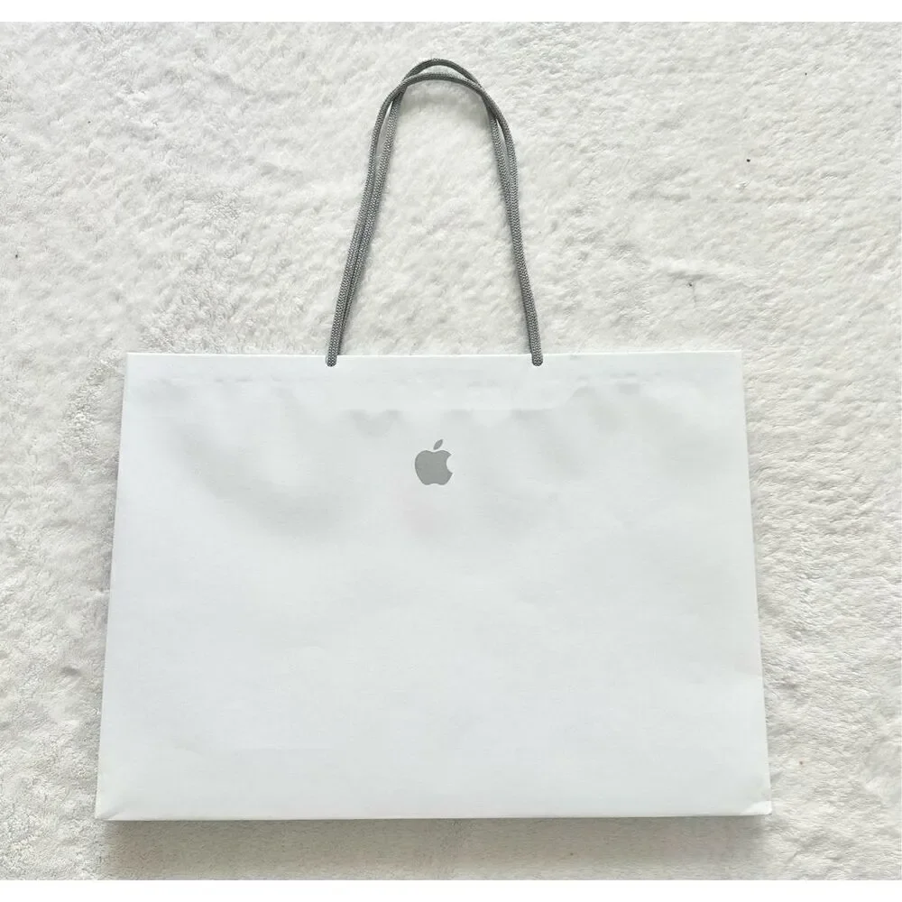 White and gray apple gift bag ￼